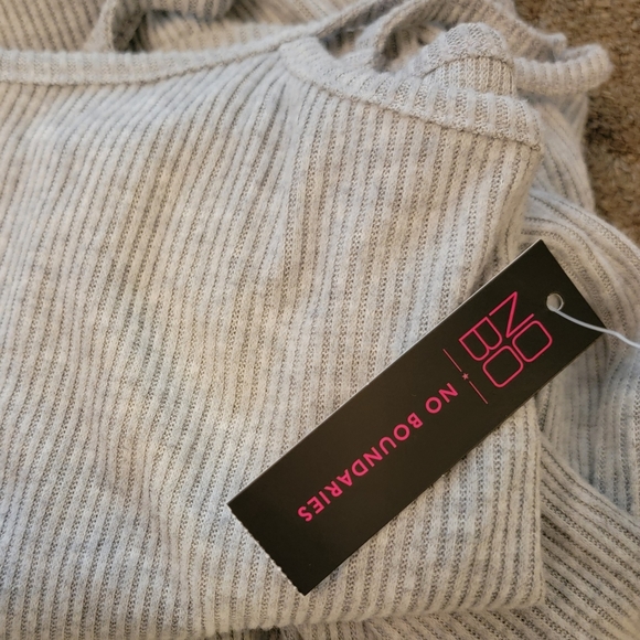 3 piece loungewear set. Super soft and comfortable in Grey sz Medium - Picture 6 of 6